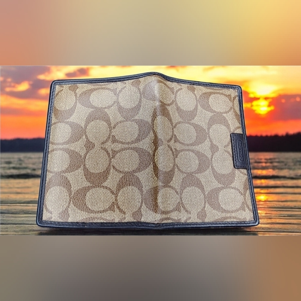 Coach Signature Bi-Fold Wallet In Brown Coated Canvas & Leather - Picture 8 of 9